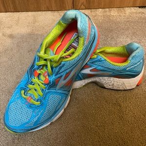 Brooks Ravenna 5 Size 9B